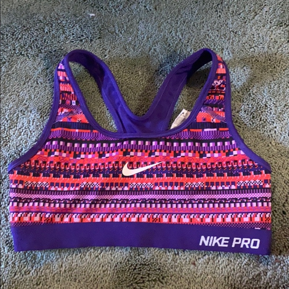nike sports bra